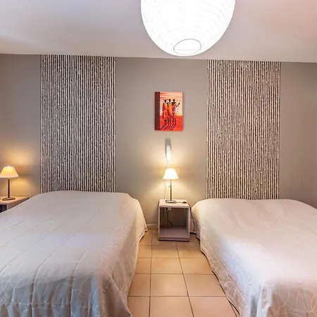 Au Saint Roch - Hotel Et Jardin-2